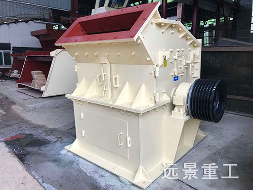 第三代反击式制砂机2